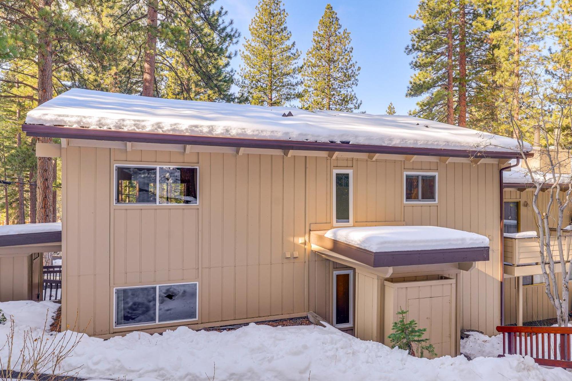 Incline Village Condo With Deck 1 Mi To Lake Tahoe Dış mekan fotoğraf
